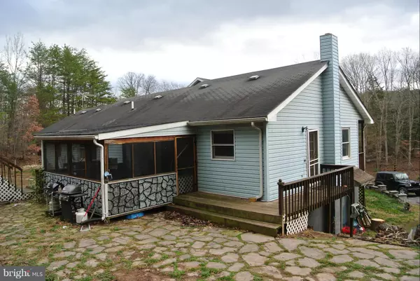 Berkeley Springs, WV 25411,866 HOLLY HILL