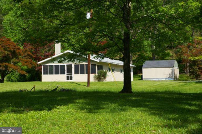 18 PEACEFUL PL, Great Cacapon, WV 25422