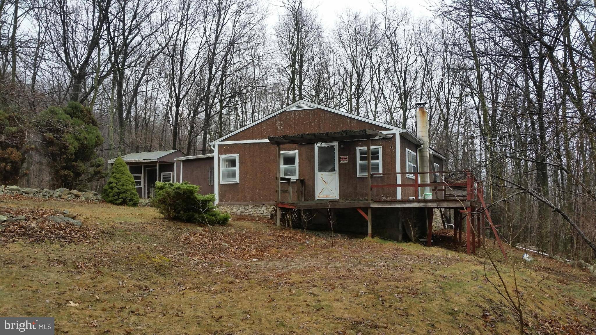 618 ROBERTS LANE, Great Cacapon, WV 25422