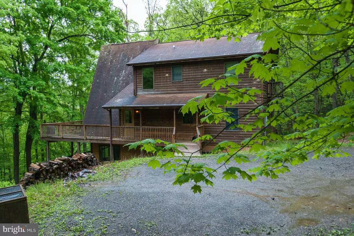 Berkeley Springs, WV 25411,346 BOBCAT DRIVE