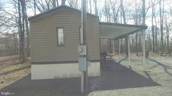 Berkeley Springs, WV 25411,2453 CACAPON RD W