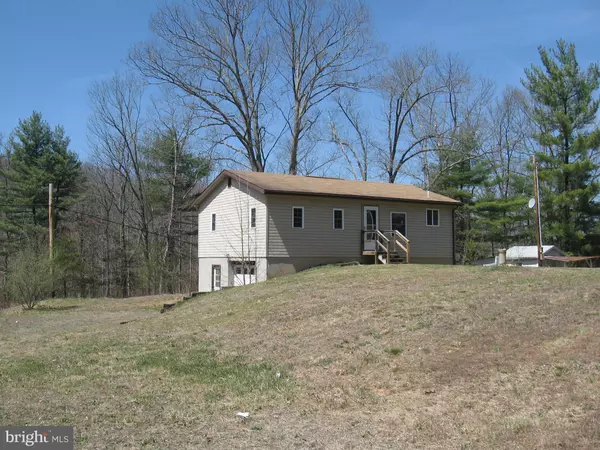 Berkeley Springs, WV 25411,944 MOUNTAIN RUN RD