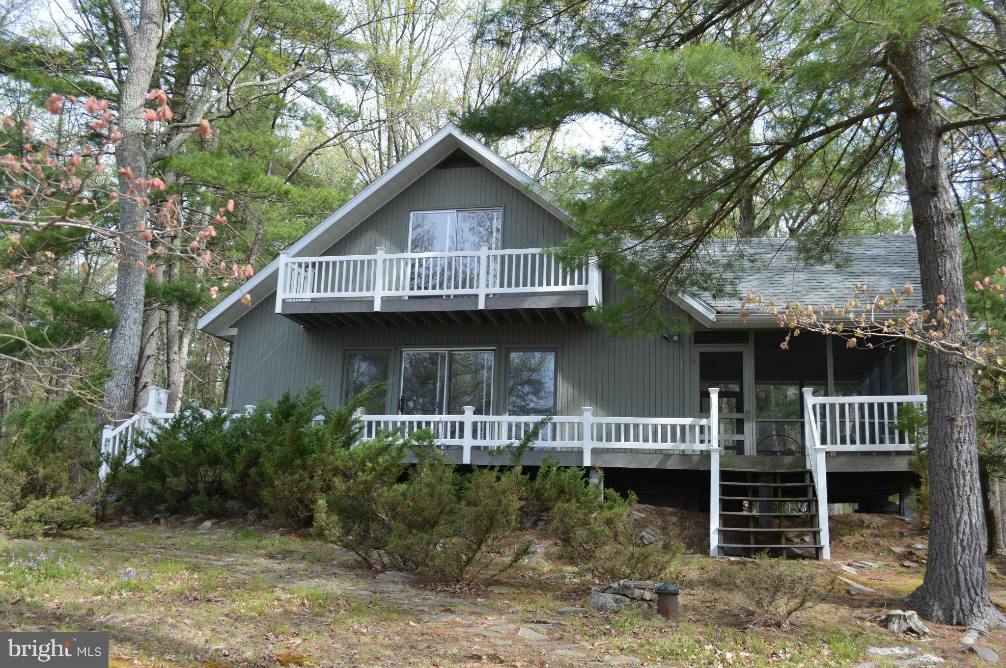 Great Cacapon, WV 25422,4702 MILO SCHOOL ROAD
