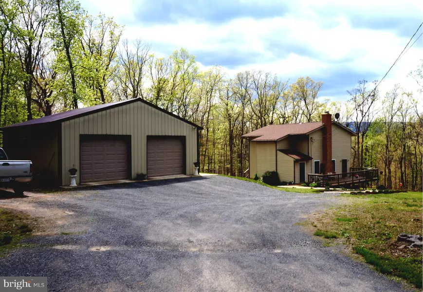 20 LADY SLIPPER LN, Berkeley Springs, WV 25411