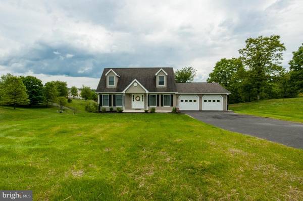 300 RIDGE VIEW DRIVE, Berkeley Springs, WV 25411