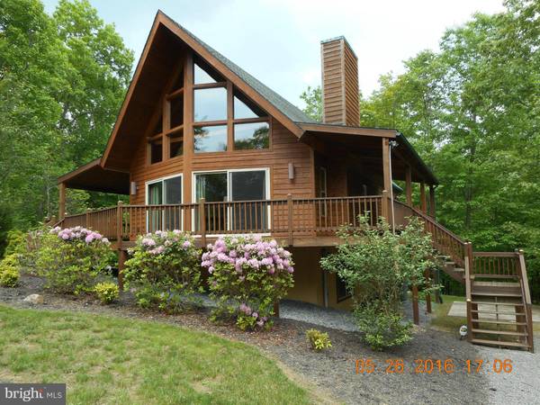 150 MONTEVIDEO RD, Berkeley Springs, WV 25411