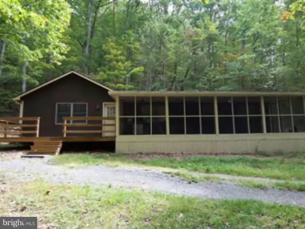 Great Cacapon, WV 25422,4211 ROCKFORD RD