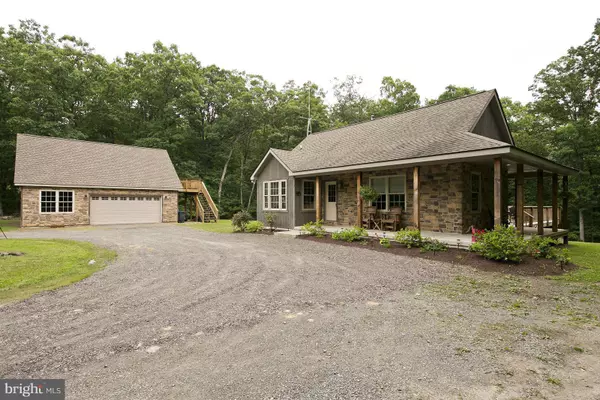 514 WISPY BRANCH LN, Hedgesville, WV 25427