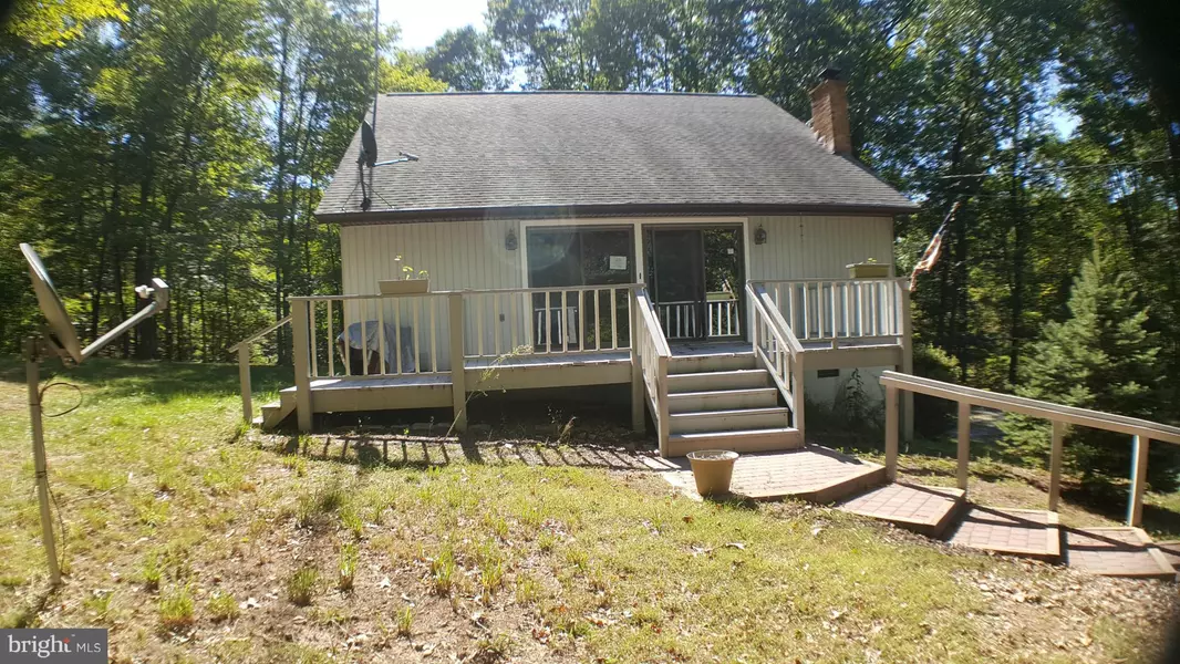 108 TALL PINES LN, Berkeley Springs, WV 25411