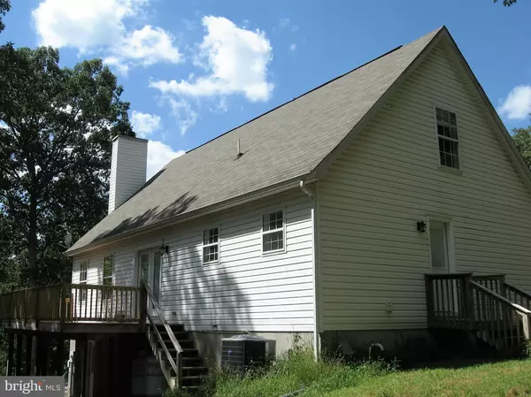 Berkeley Springs, WV 25411,136 SWALLOW CT