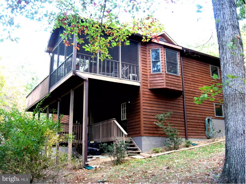 20 BUFFALO RUN TRL, Berkeley Springs, WV 25411