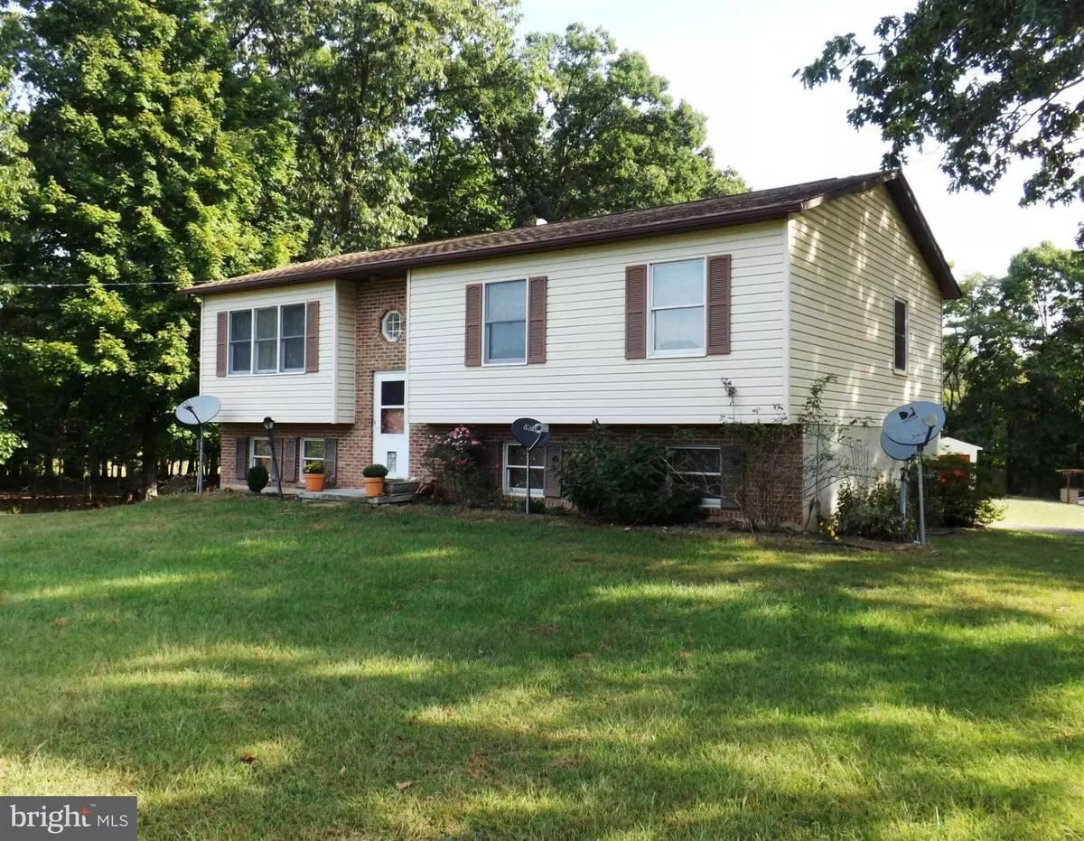 Berkeley Springs, WV 25411,219 CLEARFIELD DR