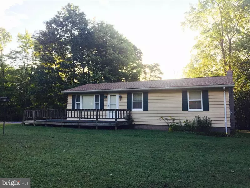 4 GLOYD LN, Great Cacapon, WV 25422