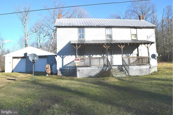 4210 ORLEANS RD, Great Cacapon, WV 25422