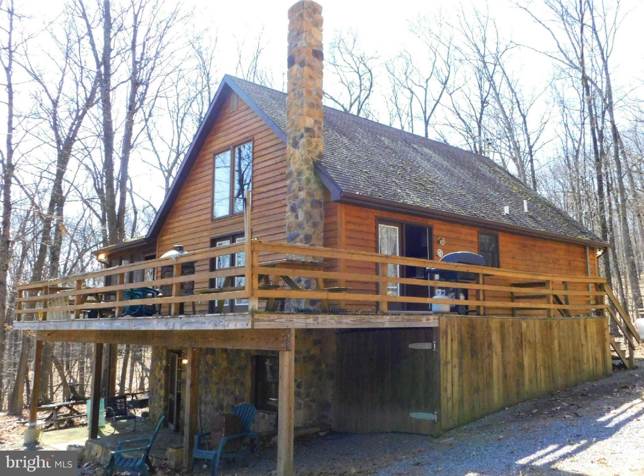 Great Cacapon, WV 25422,1915 SIDELING MTN TRL