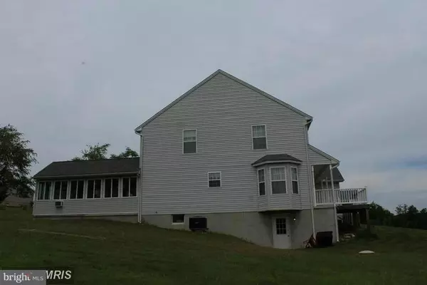 Berkeley Springs, WV 25411,450 RIDGEVIEW DRIVE