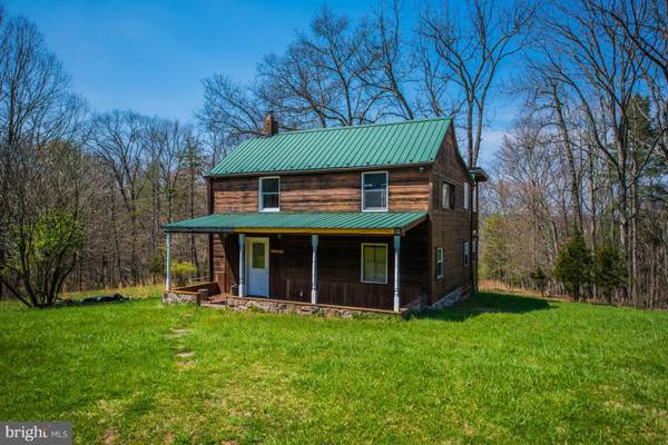 471 SHADES LN, Berkeley Springs, WV 25411