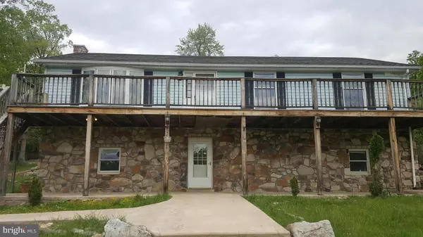 Berkeley Springs, WV 25411,221 ZEBRA LN