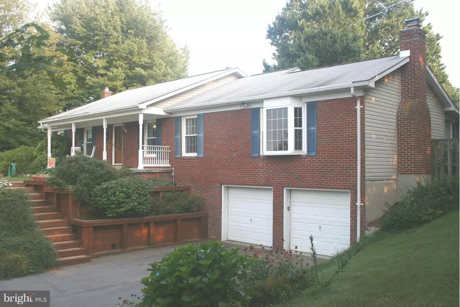 13681 LEXINGTON DR, Mount Airy, MD 21771