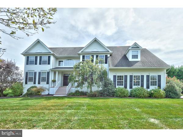 11 YORKVILLE TER, Allentown, NJ 08501