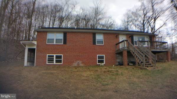 13903 WOLFSVILLE RD, Smithsburg, MD 21783