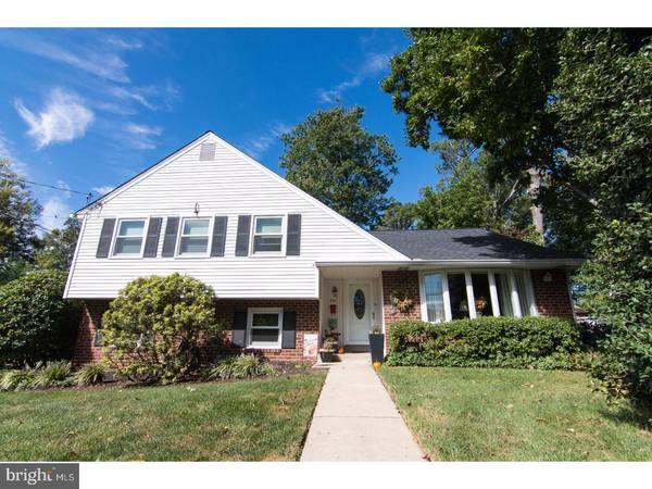 901 EDWARDS DR, Springfield, PA 19064