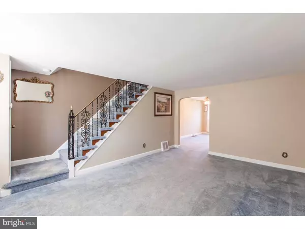 Drexel Hill, PA 19026,937 BRENTON RD