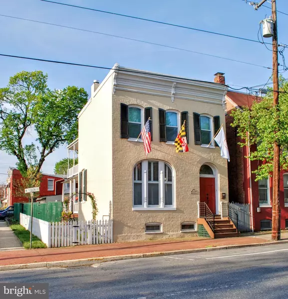 200 W. SOUTH ST, Frederick, MD 21701