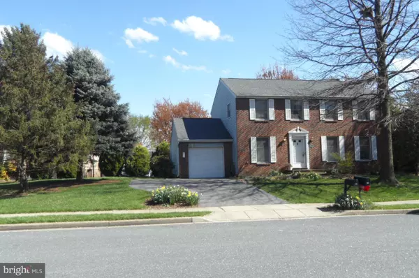 5674 PEBBLE DR, Frederick, MD 21703