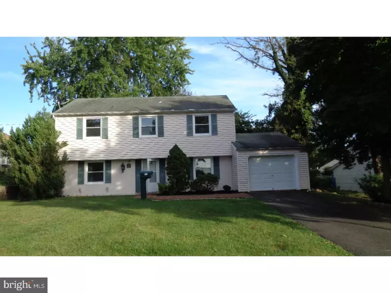 10 PEACOCK LN, Willingboro, NJ 08046