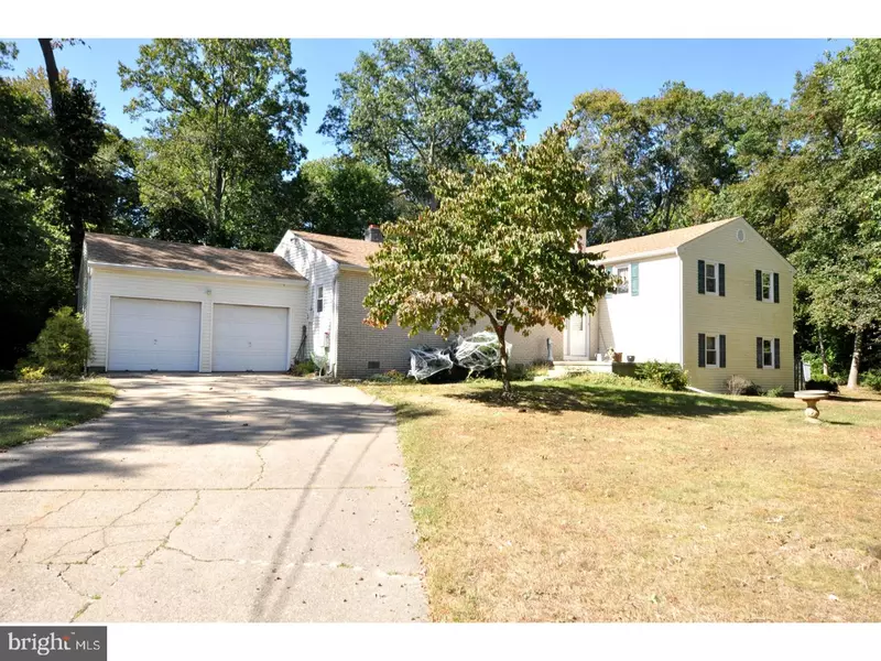 5 HOLLY TREE CT, Mount Holly, NJ 08060