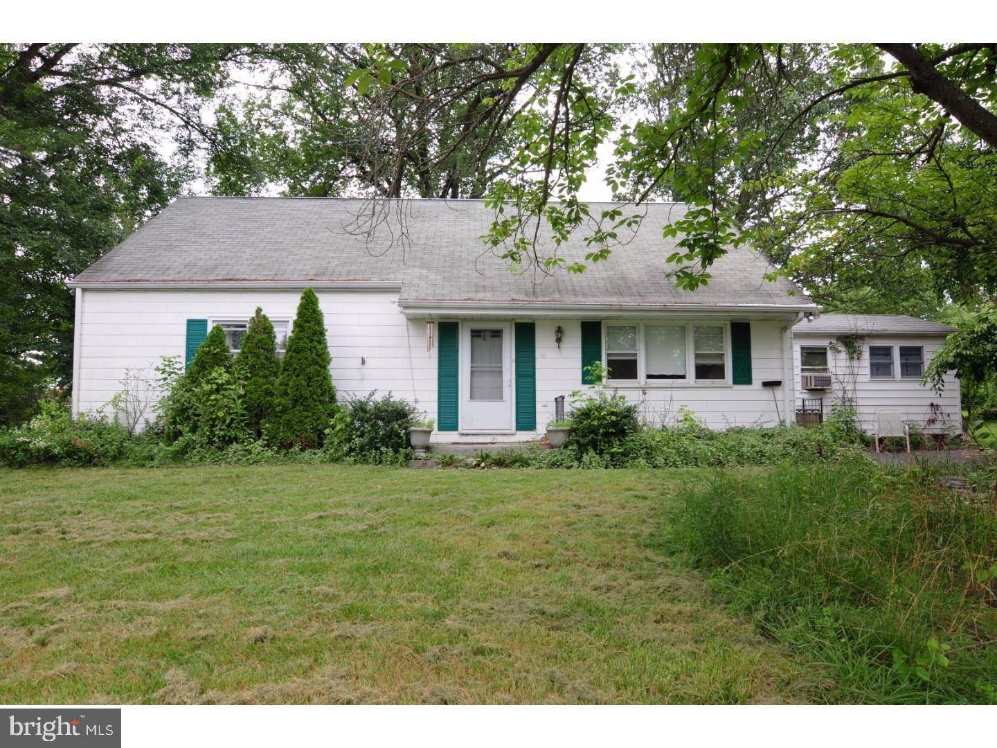 126 COMMISSIONERS RD, Mullica Hill, NJ 08062