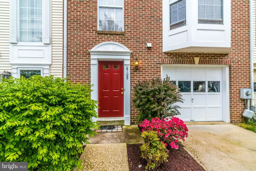 6109 PINE CREST LN, Frederick, MD 21701