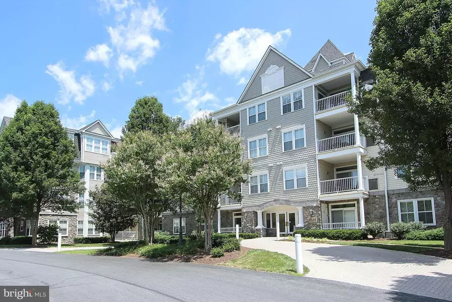 2500 WATERSIDE DR #311, Frederick, MD 21701