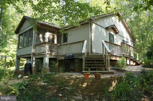 290 BEAZLEY RD, Stanardsville, VA 22973