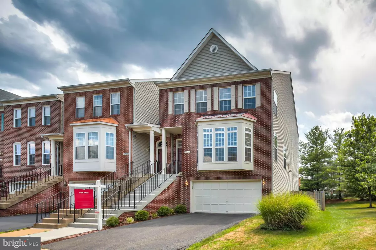 Fairfax, VA 22033,4711 GREAT HERON CIR