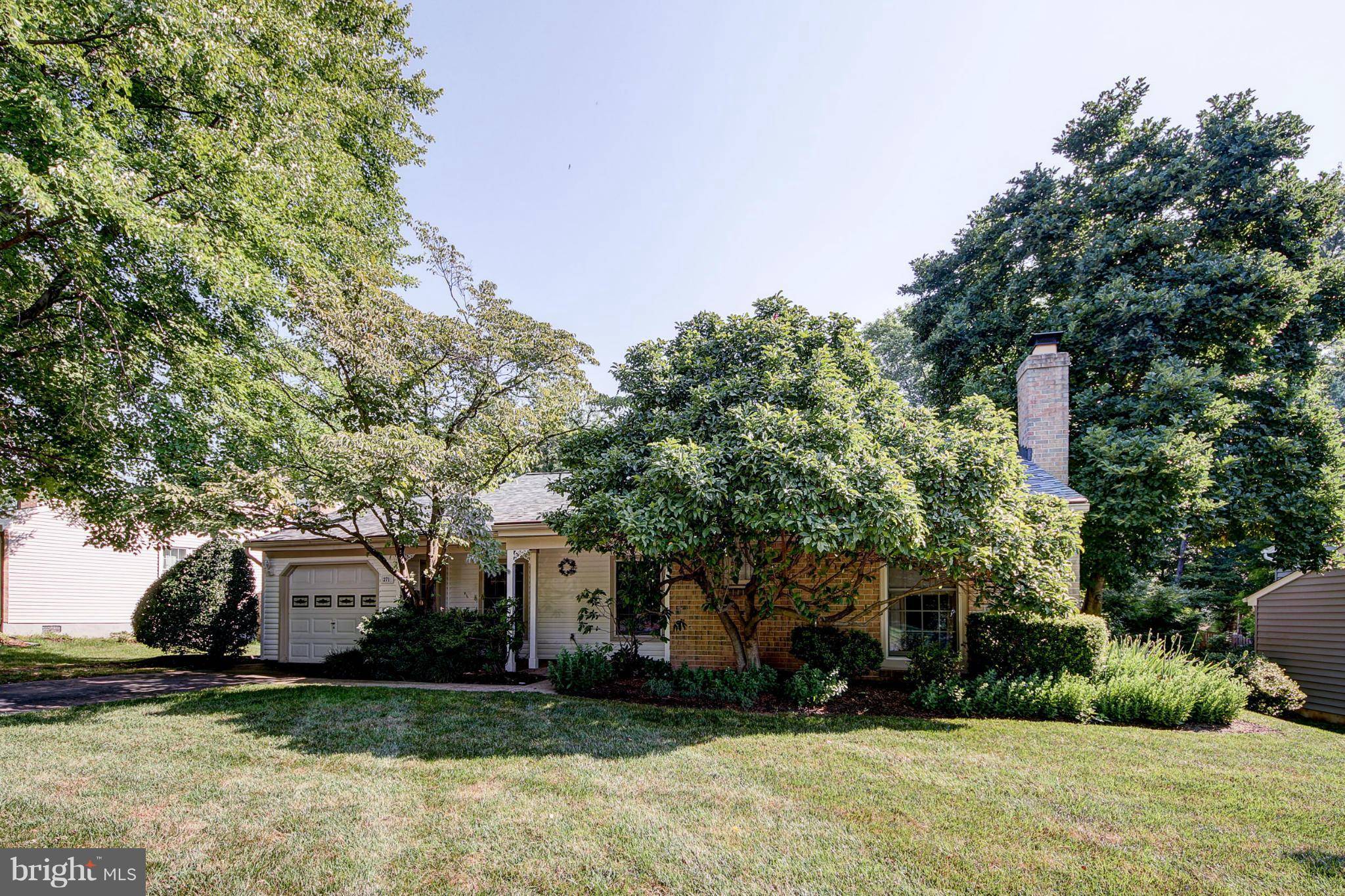 Herndon, VA 20170,12710 TAUSTIN LN
