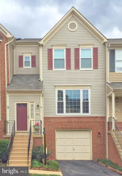 5626 GLENWOOD MEWS DR, Alexandria, VA 22315