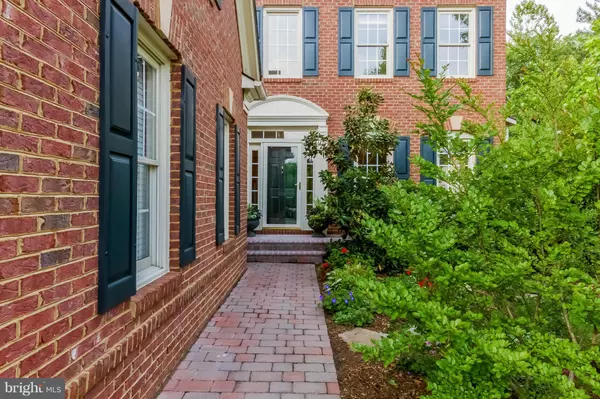 Alexandria, VA 22312,5259 WINTER VIEW DR