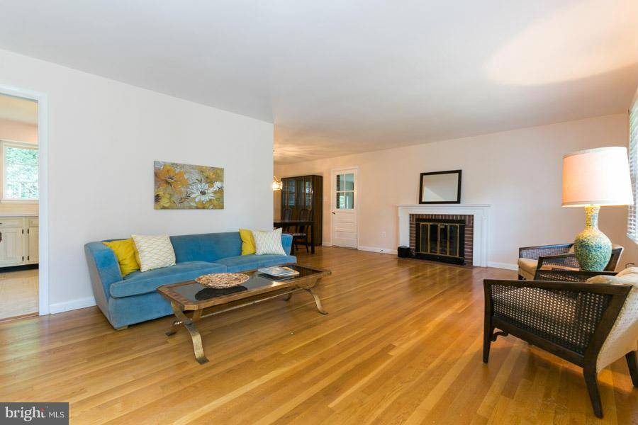 Mclean, VA 22101,6809 KARLSON ST
