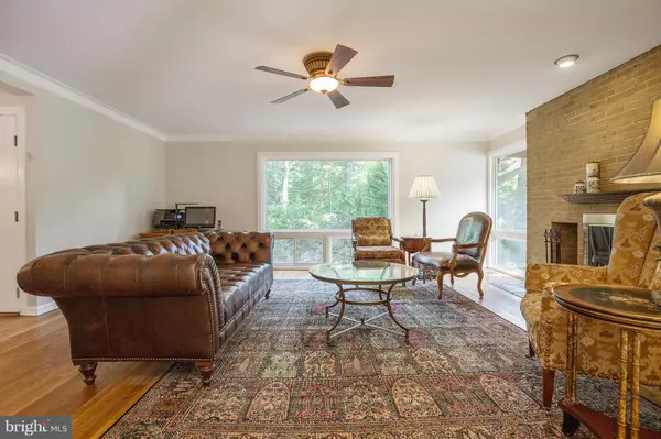 Alexandria, VA 22309,3006 DOEG INDIAN CT