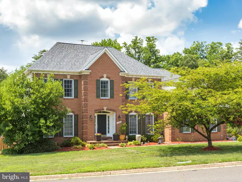 12805 OWENS GLEN DR, Fairfax, VA 22030