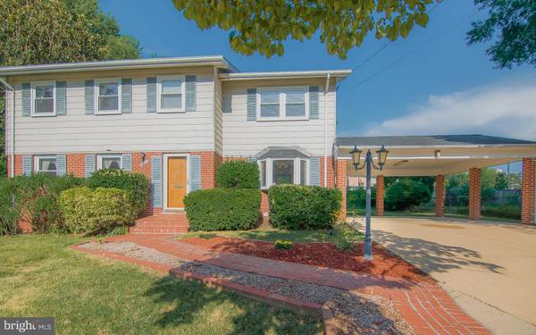 8305 CARNEGIE DR, Vienna, VA 22180