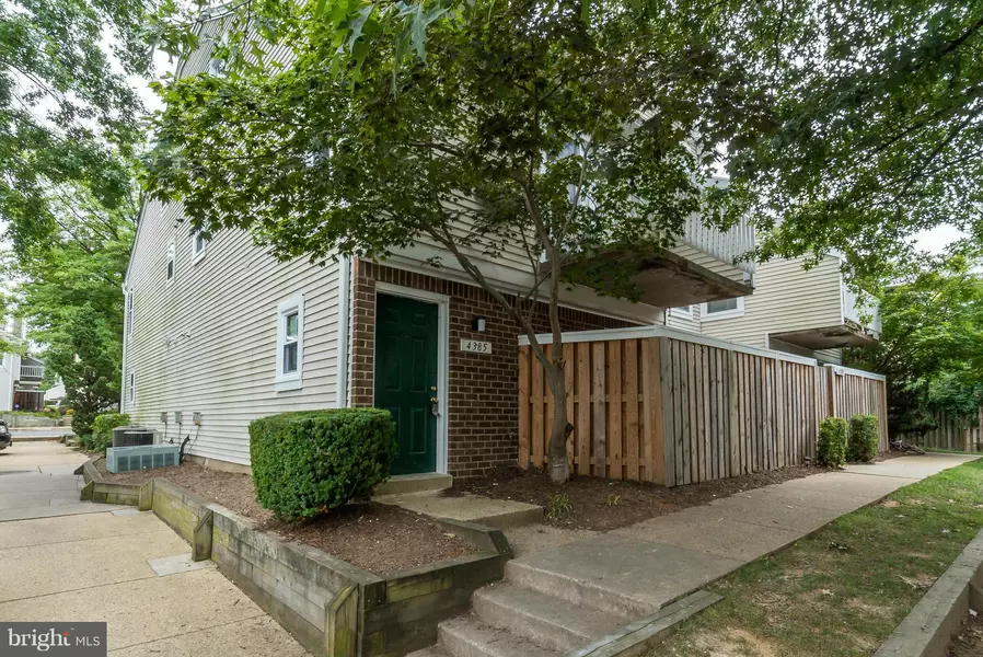 4385 PEMBROOK VILLAGE DR #73, Alexandria, VA 22309