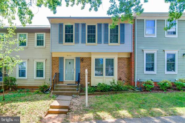 8561 DELLWAY LN, Vienna, VA 22180