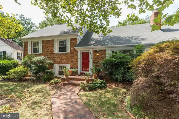 Alexandria, VA 22308,8326 LILAC LN