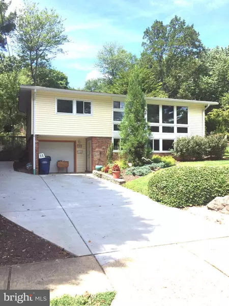 3008 PINE SPRING RD, Falls Church, VA 22042