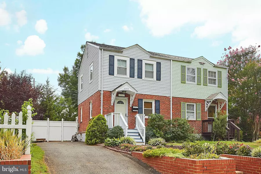 2203 ARLINGTON TER, Alexandria, VA 22303