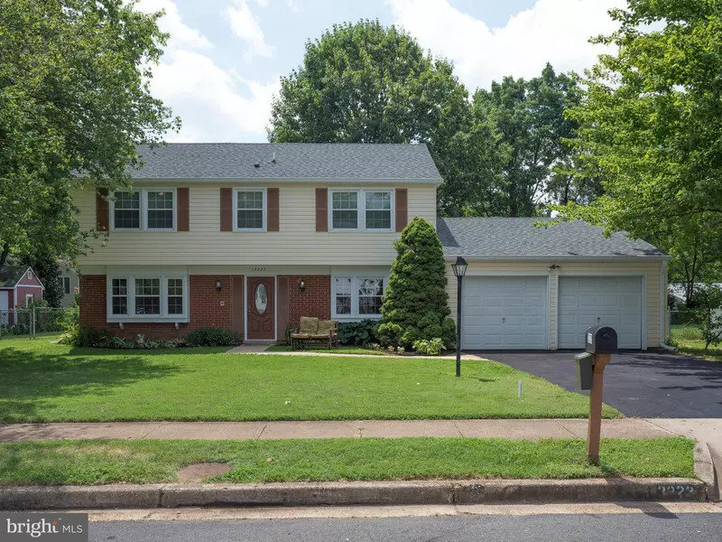 13223 PLEASANTVIEW LN, Fairfax, VA 22033