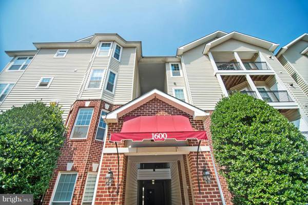 1600 SPRING GATE DR #2215, Mclean, VA 22102